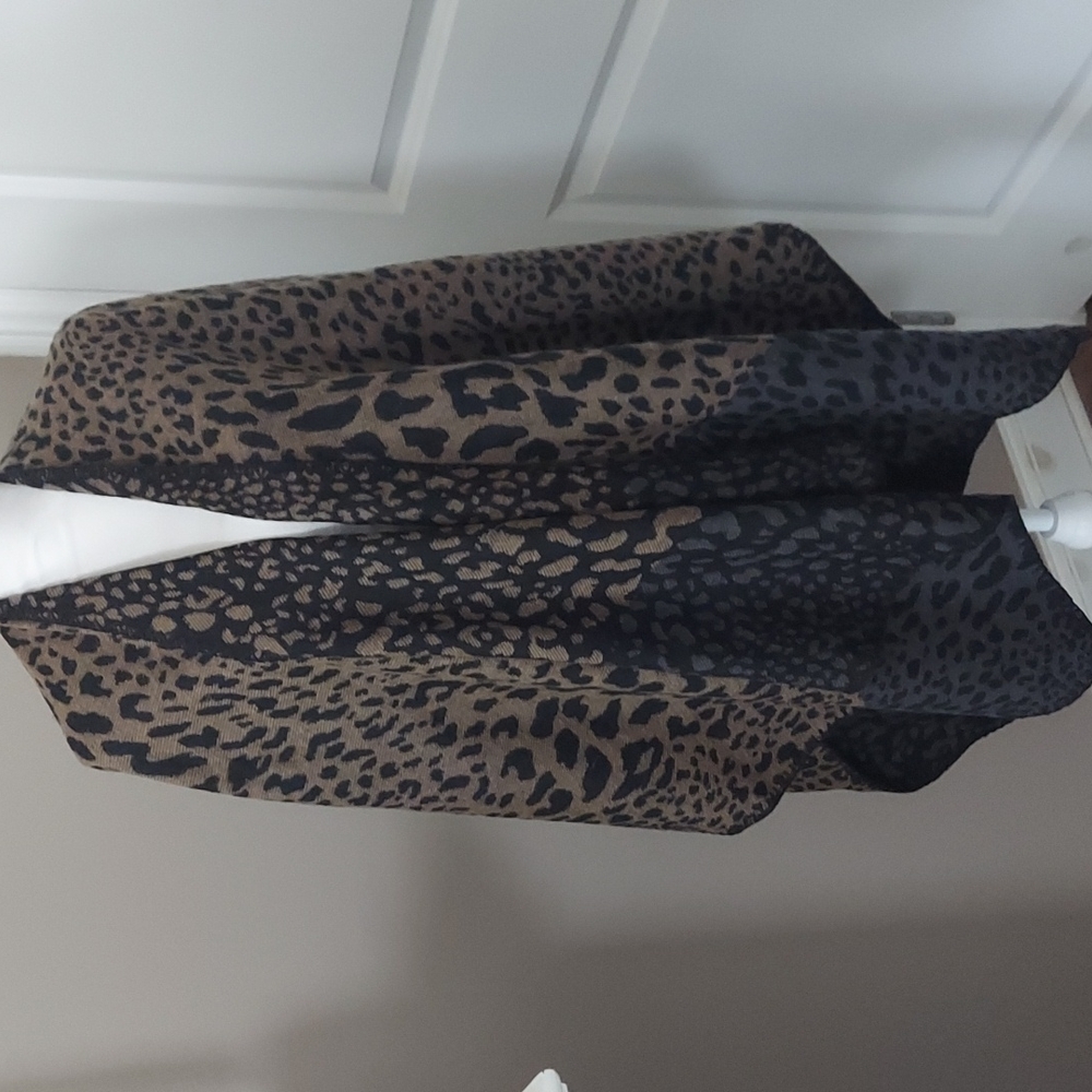 Animal Print Shaw / Cape